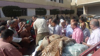 توزيع 35 طن سكر على مواطني المنوفية بسعر 5 جنيه للكيلو (صور)