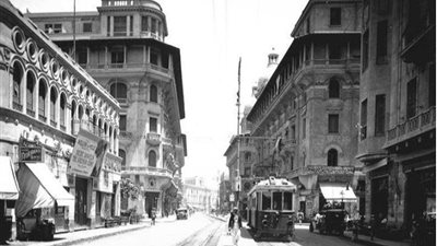 عماد الدين.. الضريح جنب التياترو