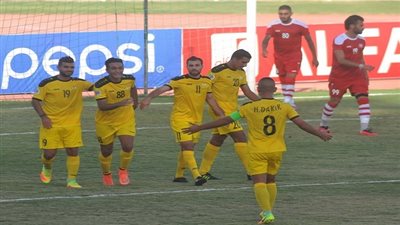 العهد يتصدر الدوري اللبناني بخماسية في الإخاء