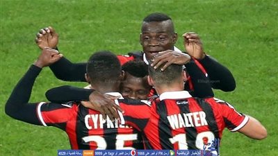 نيس يضرب ليون بثنائية ويحلق في صدارة الدوري الفرنسي