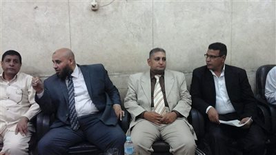 اجتماع لمحامين الاقصر في محكمة أرمنت ضد قانون القيمة المضافة