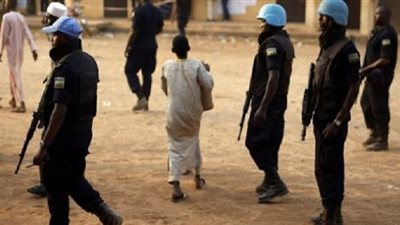 11 قتيلا في أعمال عنف بمخيم للنازحين في افريقيا الوسطى