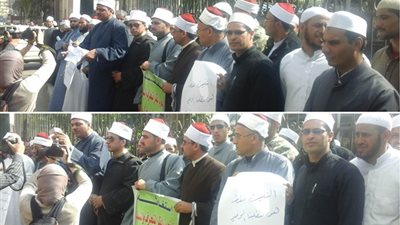 خطباء المكافأة يتظاهرون أمام مجلس النواب