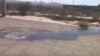 مياه المجاري تحاصر ابتدائية بنات في أحد رفيدة بعسير