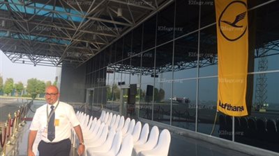 مطار القاهرة يستعد لاستقبال طائرة 