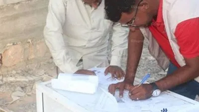 الهلال الأحمر الإماراتي يوزع مساعدات غذائية لـ3800 أسرة في حضرموت باليمن (صور)