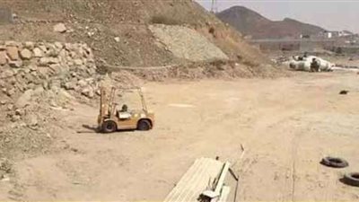 مواطن يكشف استيلاء المقيم السوري على أرض ورود جدة