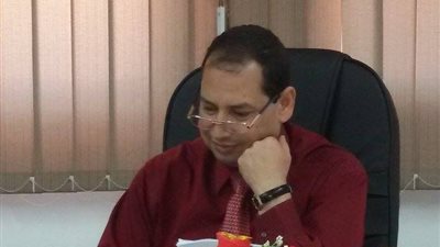 رئيس جامعة بورسعيد يحيل معيد بكلية التجارة  للتحقيق