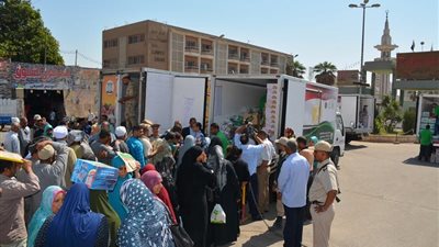 انطلاق مبادرة الشعب يأمر بسوهاج .. السكر بـ 5 جنيهات ..واللحوم بـ 45 جنيهًا