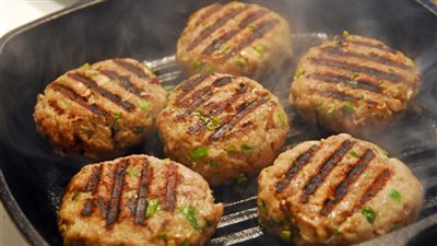 طريقة عمل الهامبورجر المشوي