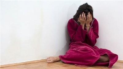 ربة منزل تقدم ابنتها لراغبي المتعة مقابل 500 جنيه بدار السلام