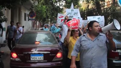 مسيرة لشباب 