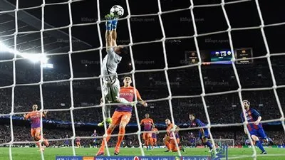 بالفيديو.. برافو يعاود التألق من جديد أمام لبرشلونة || دوري أبطال أوروبا