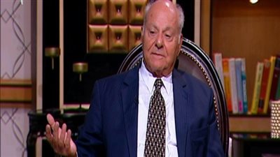 هاني النقراشي: تقدمت بمقترح لاستخدام الطاقة المتجددة في توليد الكهرباء 