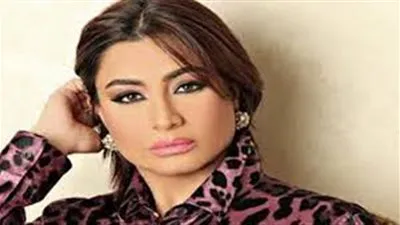 بسمة وهبة باكية: 