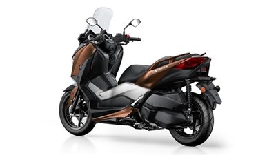 ياماها تكشف النقاب عن دراجتها الرياضية الجديدة 