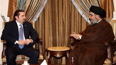 جلسة حوار بين 