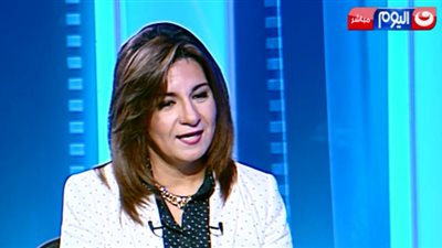 وزيرة الهجرة: 