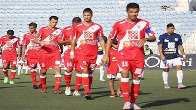 مولودية وهران يهزم نصر حسين داي ويعتلي صدارة الدوري الجزائري