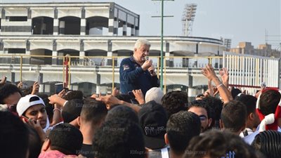 بالصورة.. شاهد سخرية وزير الرياضة الجنوب إفريقي من مرتضى منصور