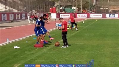 تدريبات خاصة على الاتزان لمتعب وحمدي زكي 