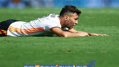 بالفيديو.. منير الحدادي يدرك التعادل لفالنسيا أمام برشلونة || الدوري الإسباني