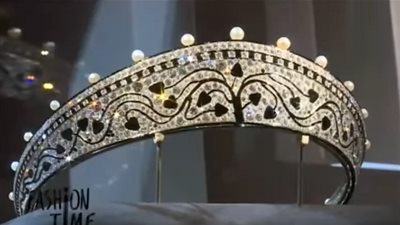 أغلى 10 تيجان وقلادات ارتدتها شخصيات عالمية (فيديو)