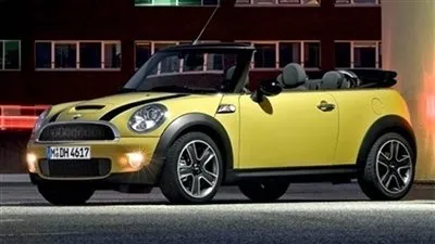 ميني تطلق أول موديل هجين
