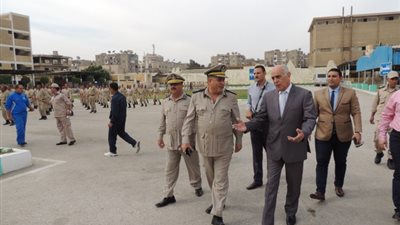  جولة تفقدية لمدير أمن المنيا على إدارتي القوات والترحيلات