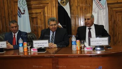 وزير التعليم العالي لطلاب كفرالشيخ: مصر تتعرض لحرب ونشر الإحباط فتمسكوا بالأمل (فيديو وصور)
