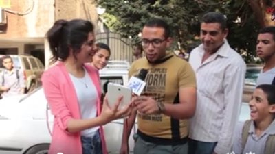 لو عريسك لبس فستان يوم الفرح هتعملي إيه.. شاهد رد فعل الشارع