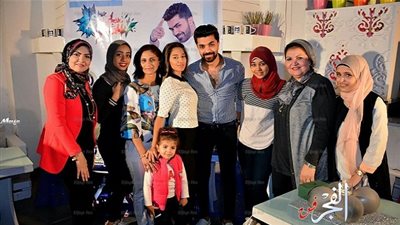 محمد عباس يحتفل بمرور عام علي انطلاقته الفنية (صور)