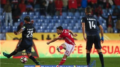 بنفيكا يعبر بيلينينسش ويستعيد صدارة الدوري البرتغالي