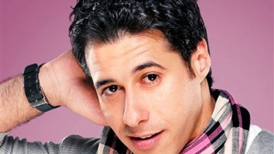 أحمد السعدني يوجه رسالة لوالده في عيد ميلاده 