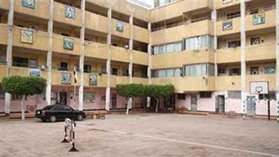 المعلمة المتهمة بالاعتداء على قطع أوردة طالب: 