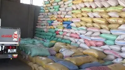 إحباط تهريب 180 طن أرز للسوق السوداء في الدقهلية 