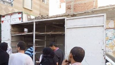  توزيع 4 طن سكر على أهالي كفر البطيخ بسعر 5 جنيهات للكيلو 