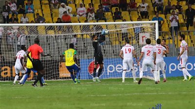 جنش يطيح بـ