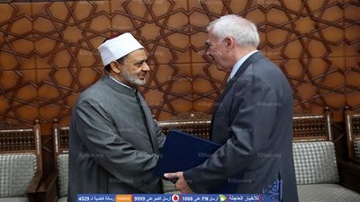 سفير اليونان يشيد بدور الأزهر في نشر ثقافة الحوار