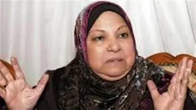 سعاد صالح لـ أرملة الشهيد 