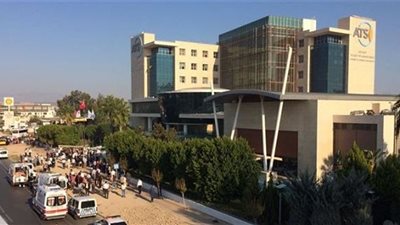 اللقطات الأولى لانفجار مبنى غرفة التجارة والصناعة في تركيا (صور)