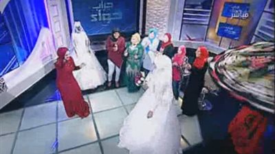 ميار الببلاوي ترقص على الهواء ..(فيديو)