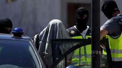 القبض على مغربي في اسبانيا بتهمة تجنيد مقاتلين لصالح 
