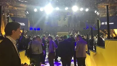 إجلاء رئيس الوزراء الروسي من ندوة اقتصادية لأسباب أمنية