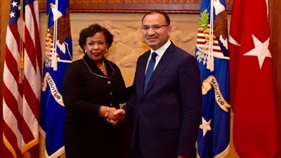 وزيرا العدل فى الولايات المتحدة وتركيا يناقشان تسليم جولن لأنقرة 