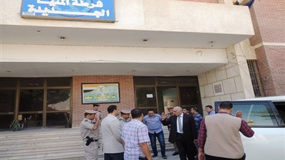 مدير أمن المنيا في جولة مفاجأة لقسم شرطة المنيا الجديدة