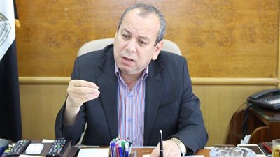 محافظ دمياط يحيل 8 عاملين بوحدة طبية للتحقيق 