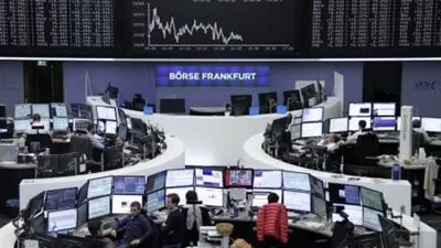 الأسهم الأوروبية تغلق على استقرار بعد جلسة متقلبة 