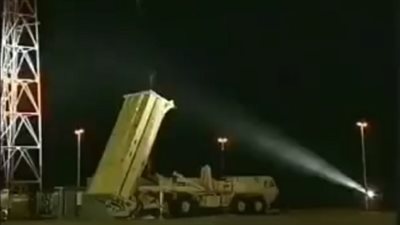 لحظة اعتراض صاروخ الحوثيين المتجه إلى الكعبة  (فيديو)