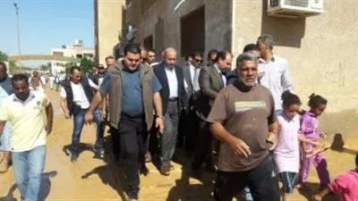 رئيس الوزراء يطلع على سبل مواجهة سيول رأس غارب 